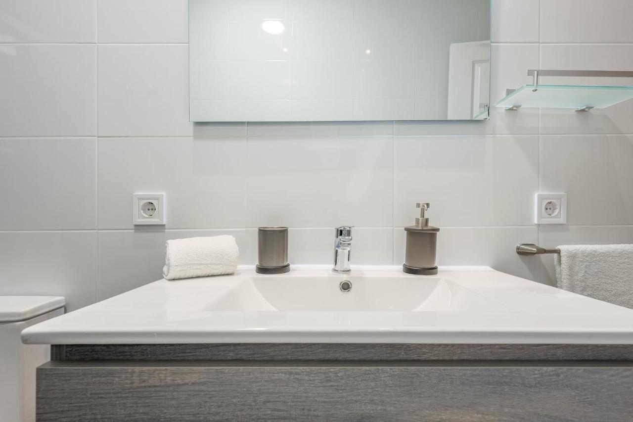 Exclusivo Apt 2 Hab-2 Banos-Luminoso ↑ Calidades Sevilla Kültér fotó
